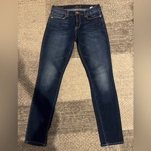 Lucky brand Sofia Skinny jeans size 6/28